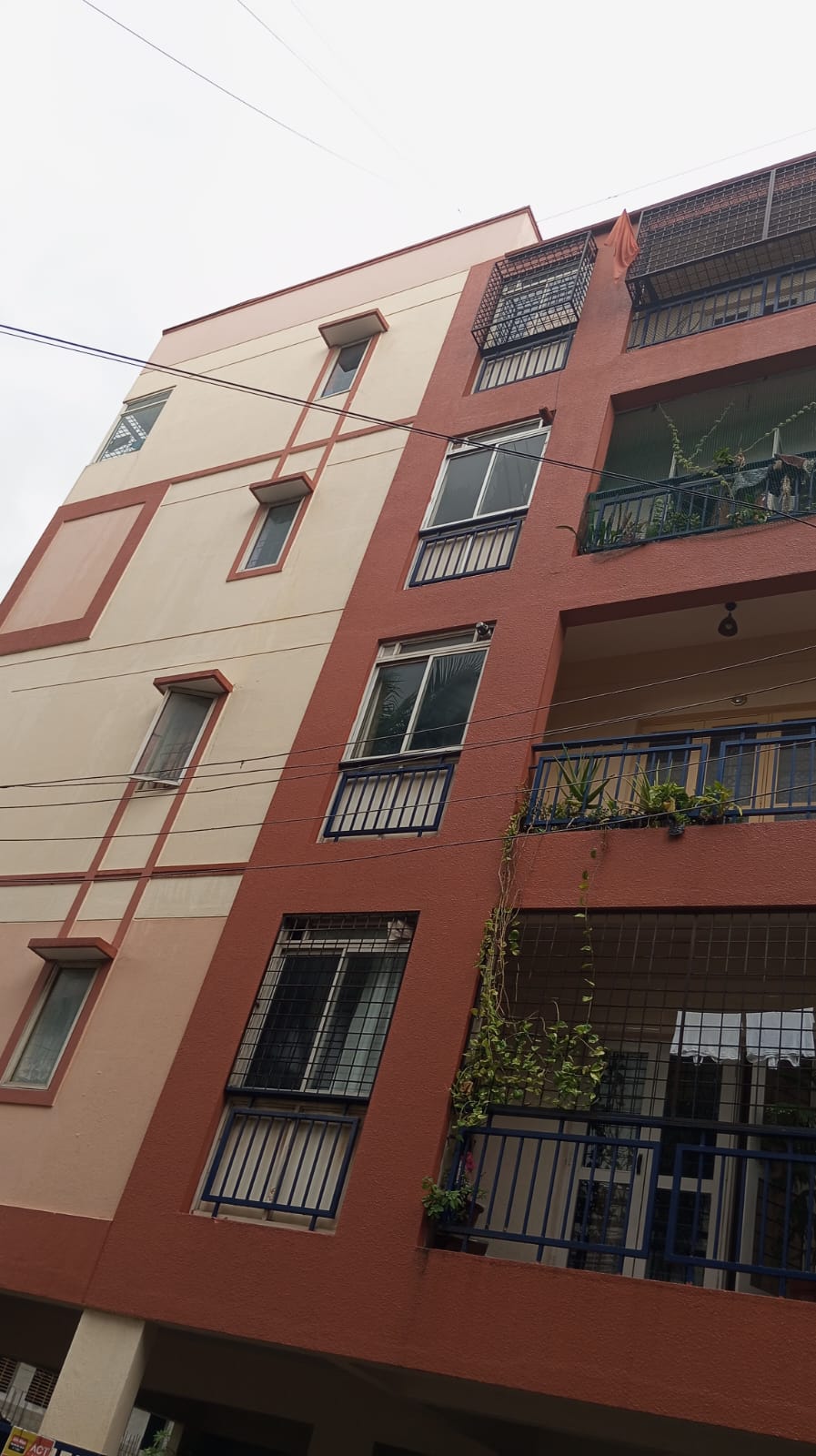 2 BHK Flat For Sale in Yelachenahalli.